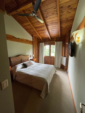 Comfort Duplex | In-room safe, laptop workspace, blackout curtains, free WiFi - VILLA DEL LAGO  (SAN CARLOS DE BARILOCHE)
