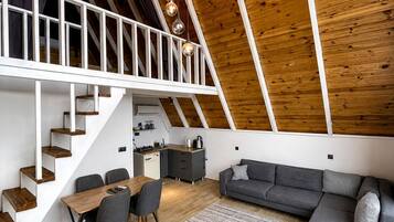Bungalow, järvinäköala | Oleskelualue
