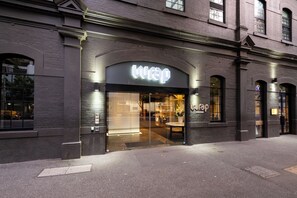 施設の正面
