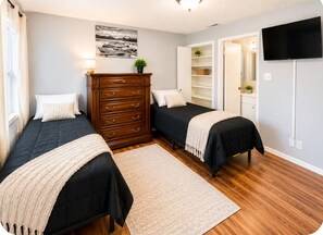 4 chambres, fer et planche à repasser, Wi-Fi gratuit, draps fournis