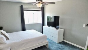 Unclassified image, 3 of 14, button - Gorgeous 2-bedroom condo with AC in Long Beach two garages (Long Beach)
