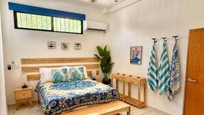 1 slaapkamer, een strijkplank/strijkijzer, gratis wifi, beddengoed
