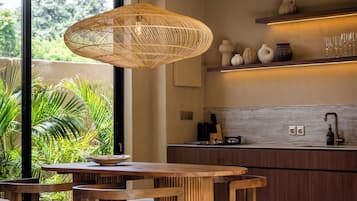 Luxury Villa | Dining