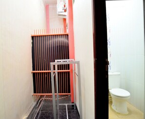 ห้องซูพีเรีย | ห้องน้ำ | ฝักบัว, ผ้าเช็ดตัว, สบู่, ยาสระผม