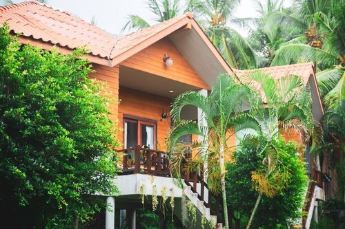 Entire Private House 2BR - Heart of Thong Sala