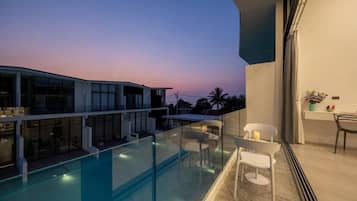 House, Balcony | Outdoor dining