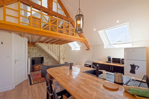 Balcony Cottage