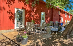 Outdoor dining - 1 bedroom amazing home in ödeshög (Ödeshög)