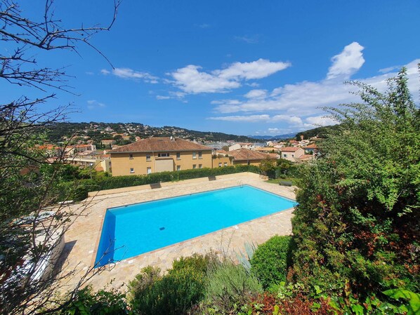 Pool - 2 bedrooms, air-conditioned, WiFi, sea view, swimming pool (ST MANDRIER SUR MER)