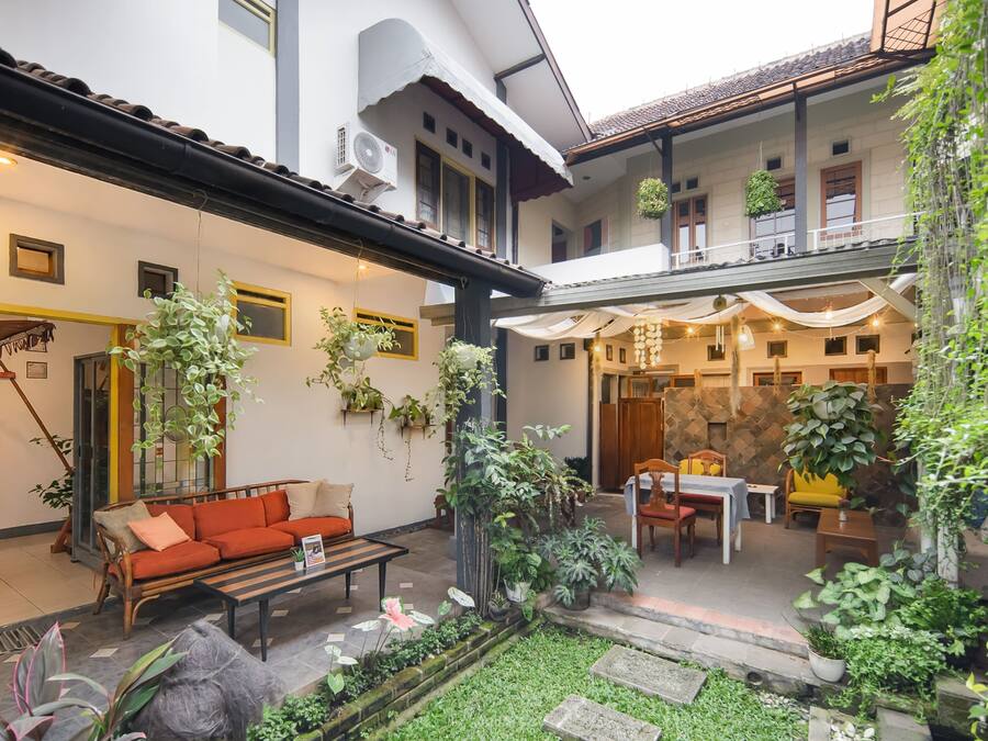 Tempat makan outdoor