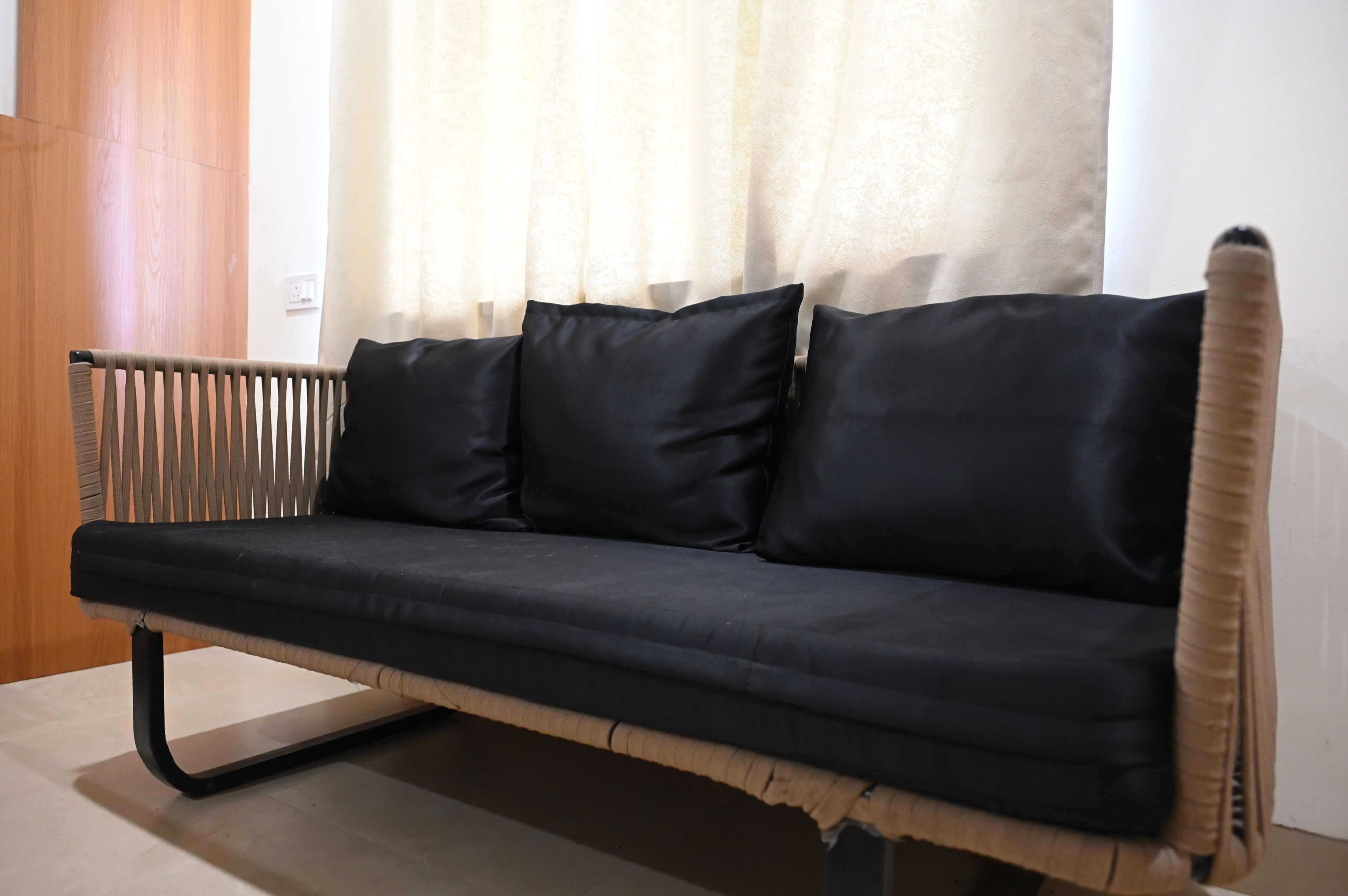 Suite | Meja kerja, Wi-Fi gratis, dan seprai linen