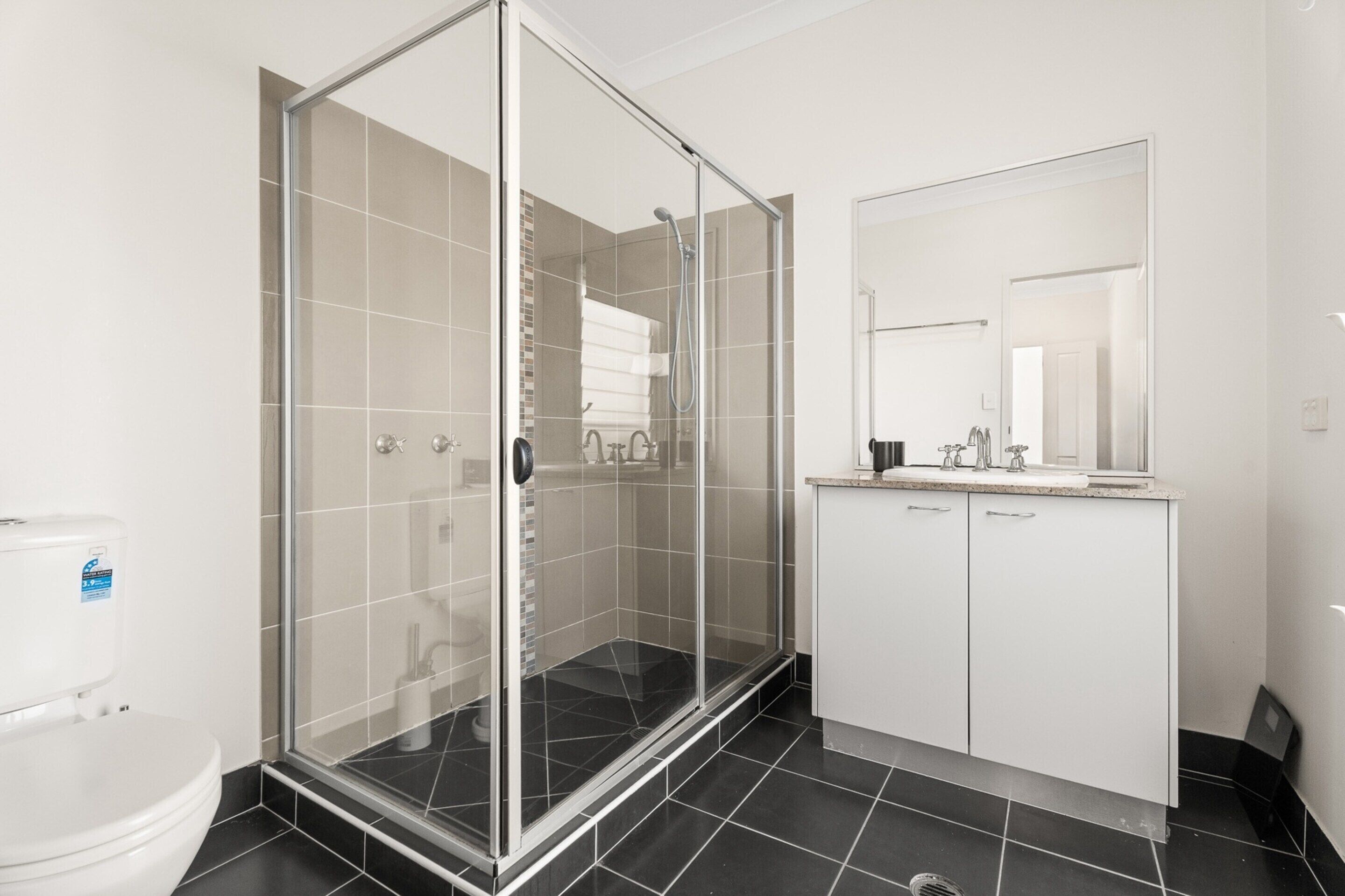 Apartment | Bathroom