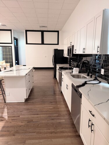 Luxury 2-bedroom apartment in Mount Vernon, Baltimore MD