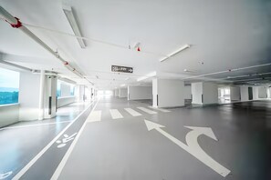 Free self-parking - Eaton Suites KLCC by Kuala Lumpur (Kuala Lumpur)