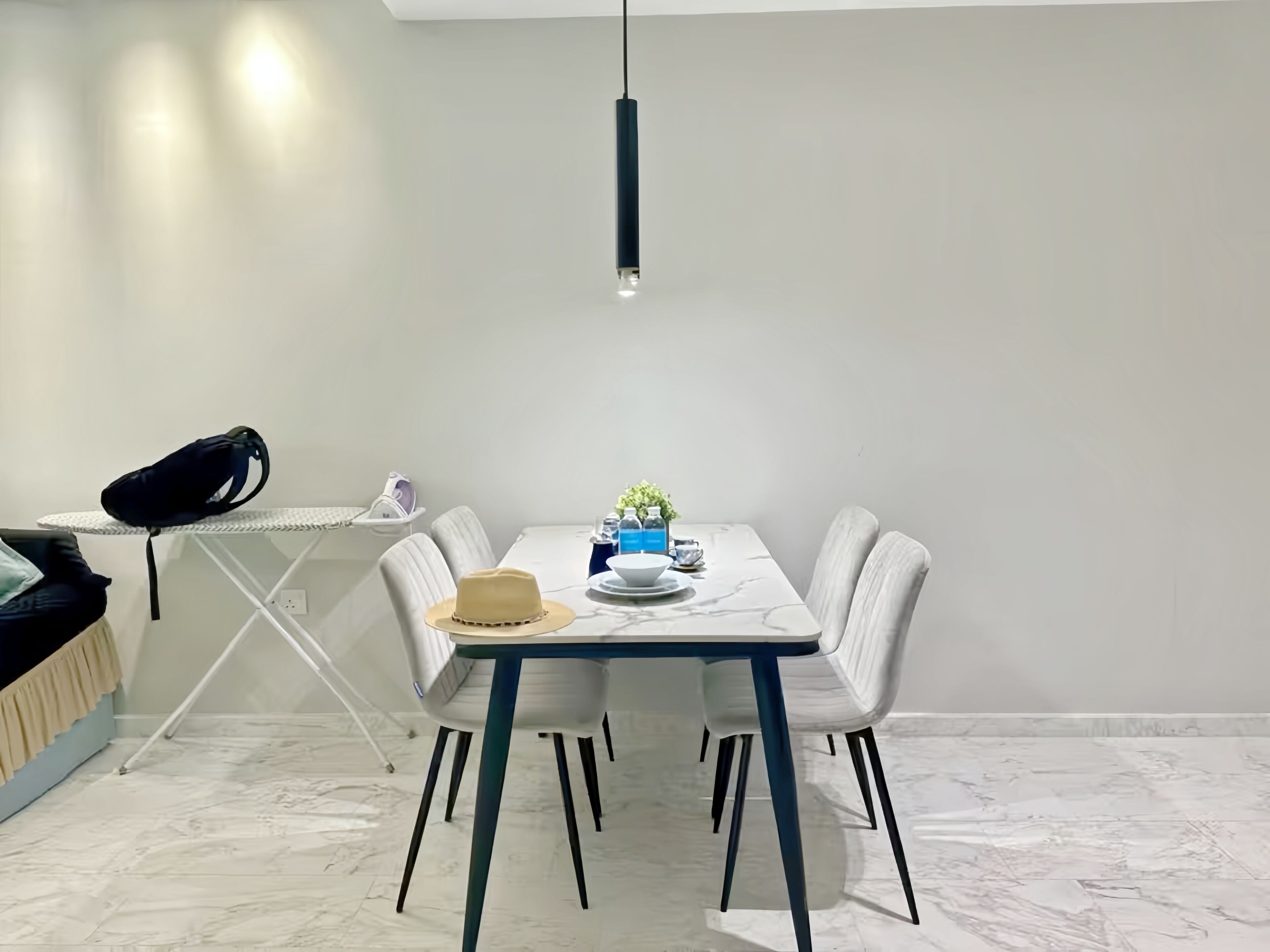 Apartment, 1 Schlafzimmer | Essbereich im Zimmer