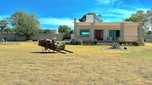Beautiful Country House with Nature | 5 min from Downtown