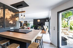 Dining - Vrbo Property (Anglet)