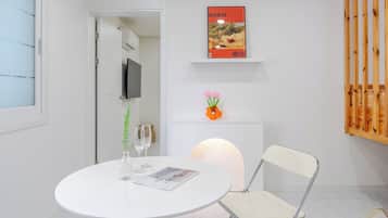 Habitación básica, 2 habitaciones (Pool Villa 5) | 2 habitaciones y wifi gratis