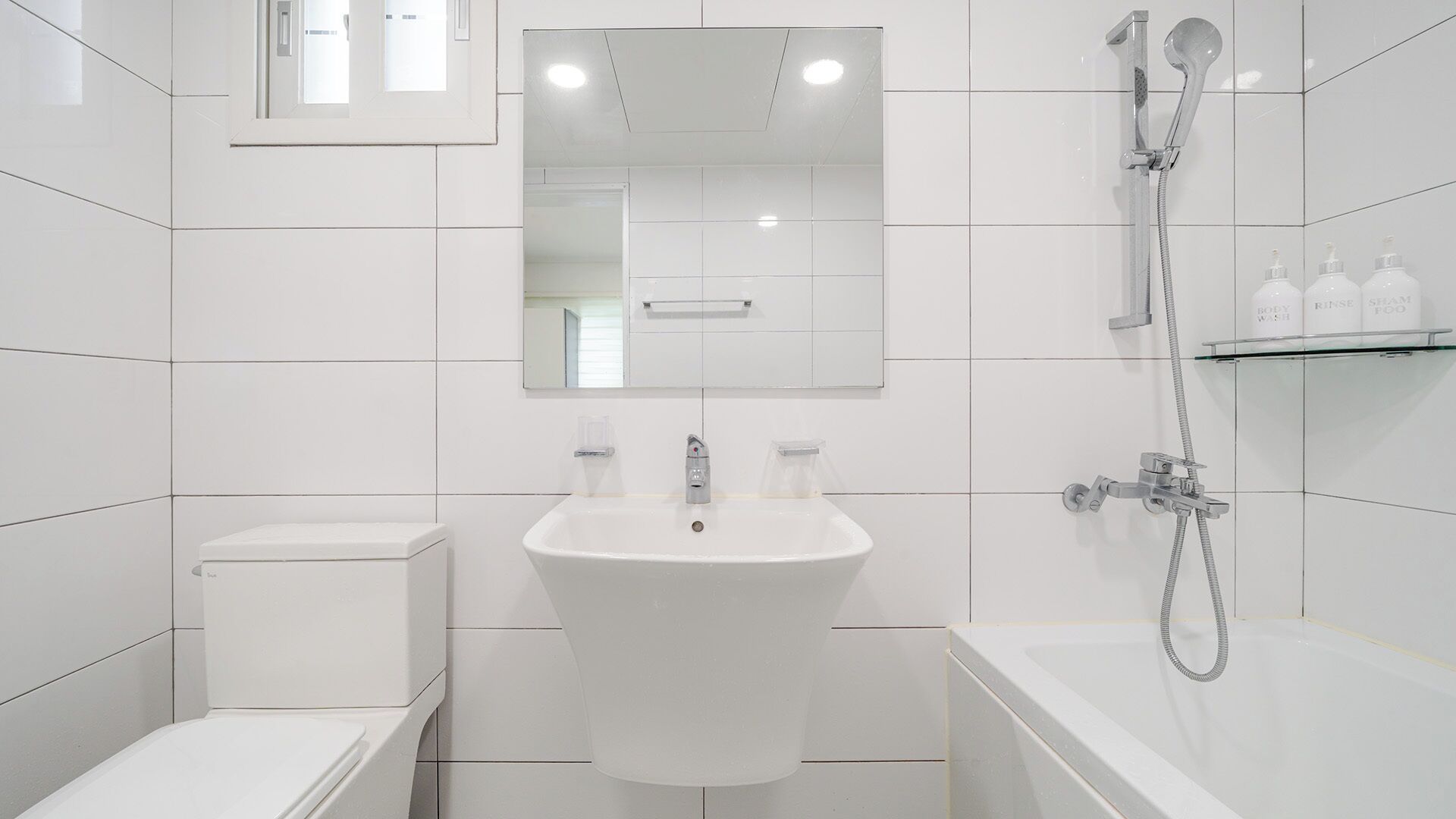 2 bedrooms, WiFi (free)