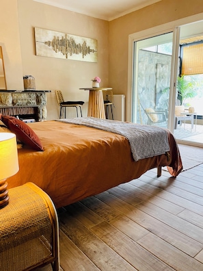 Room - Vrbo Property (Carcassonne)