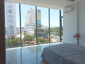 Free WiFi - WeDiscover Da Nang CoLiving & CoWorking (Ngu Hanh Son)