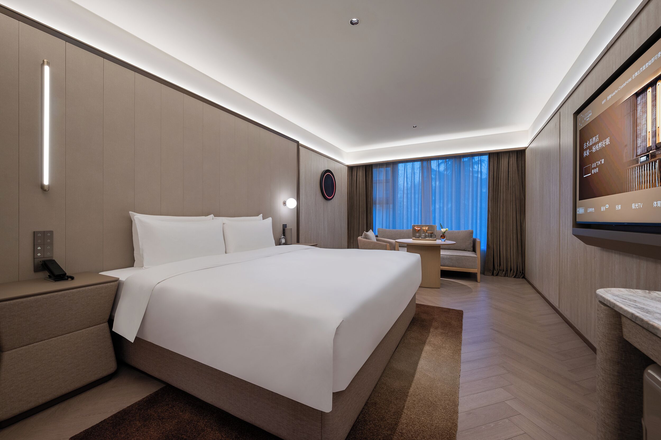 Habitación básica doble, no fumadores | Edredones de plumas, minibar con artículos gratuitos, escritorio