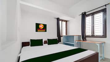 Desk, laptop workspace, free WiFi