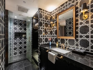 Bathroom - Crystal Hotel Qingdao Jimo Ancient City (Qingdao)