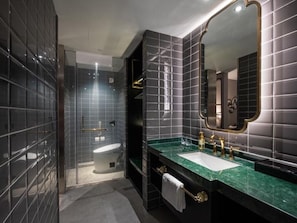 Bathroom - Crystal Hotel Qingdao Jimo Ancient City (Qingdao)
