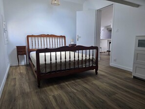 Room - Vrbo Property (Hendaye)