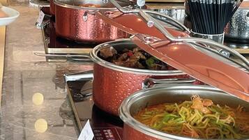 Daily buffet breakfast for a fee