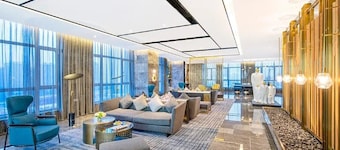Crystal Hotel Qingdao Golden Sand Beach