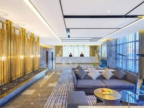 Lobby - Crystal Hotel Qingdao Golden Sand Beach (Qing Dao Shi)