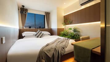 Classic Double Room | Desk, laptop workspace, free WiFi