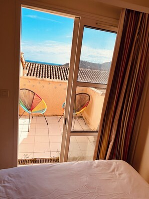 Room - Vrbo Property (Saint-Raphaël)
