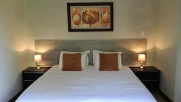 Chambre Deluxe double ou avec lits jumeaux, balcon, vue sur le jardin | Accès au Wi-Fi (inclus)