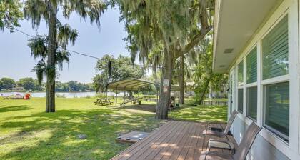 Rural Lakefront Home - 17 Mi to Dtwn Livingston