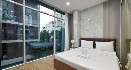 The Crown Airport Hotel