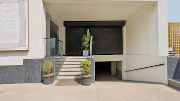 House | Reception