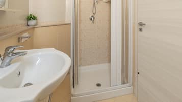 Apartment | Bathroom