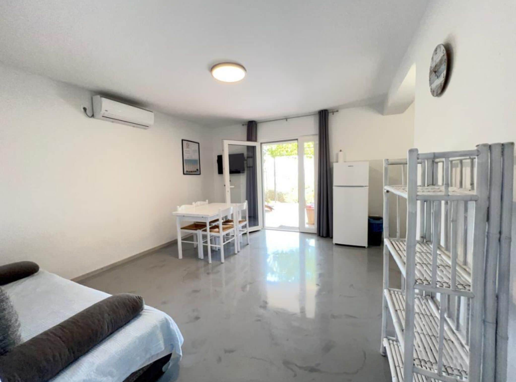 Apartment (One bedroom apartment with sea view () | 4 bedrooms, WiFi (free)