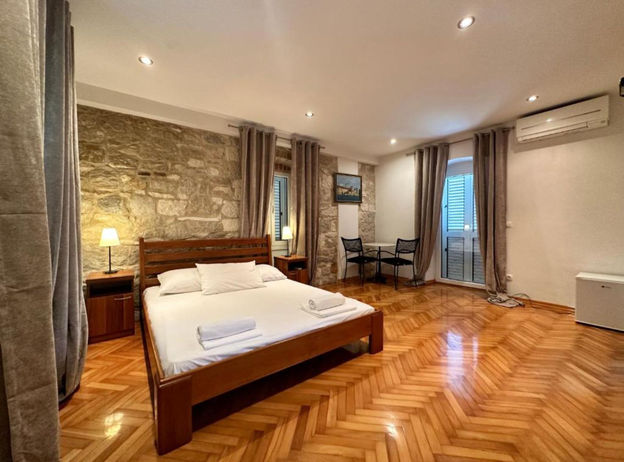 Twin kamer (Twin Room (S2))