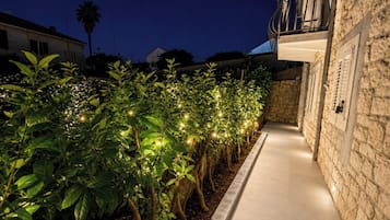 Double Room (Double Room with Balcony (5)) | Exterior