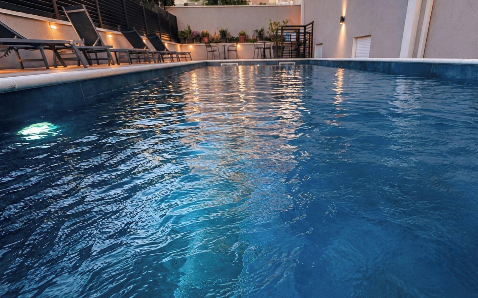 Double Room (Double Room with Balcony (1)) | Pool