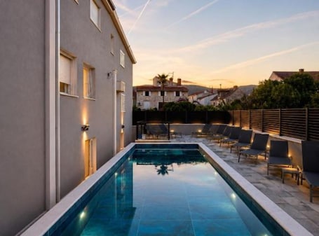 Studio (Studio Apartment with Balcony (6)) | Exterior. Villa Dante