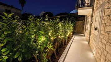 Estudio (Studio Apartment with Balcony (6)) | Exterior