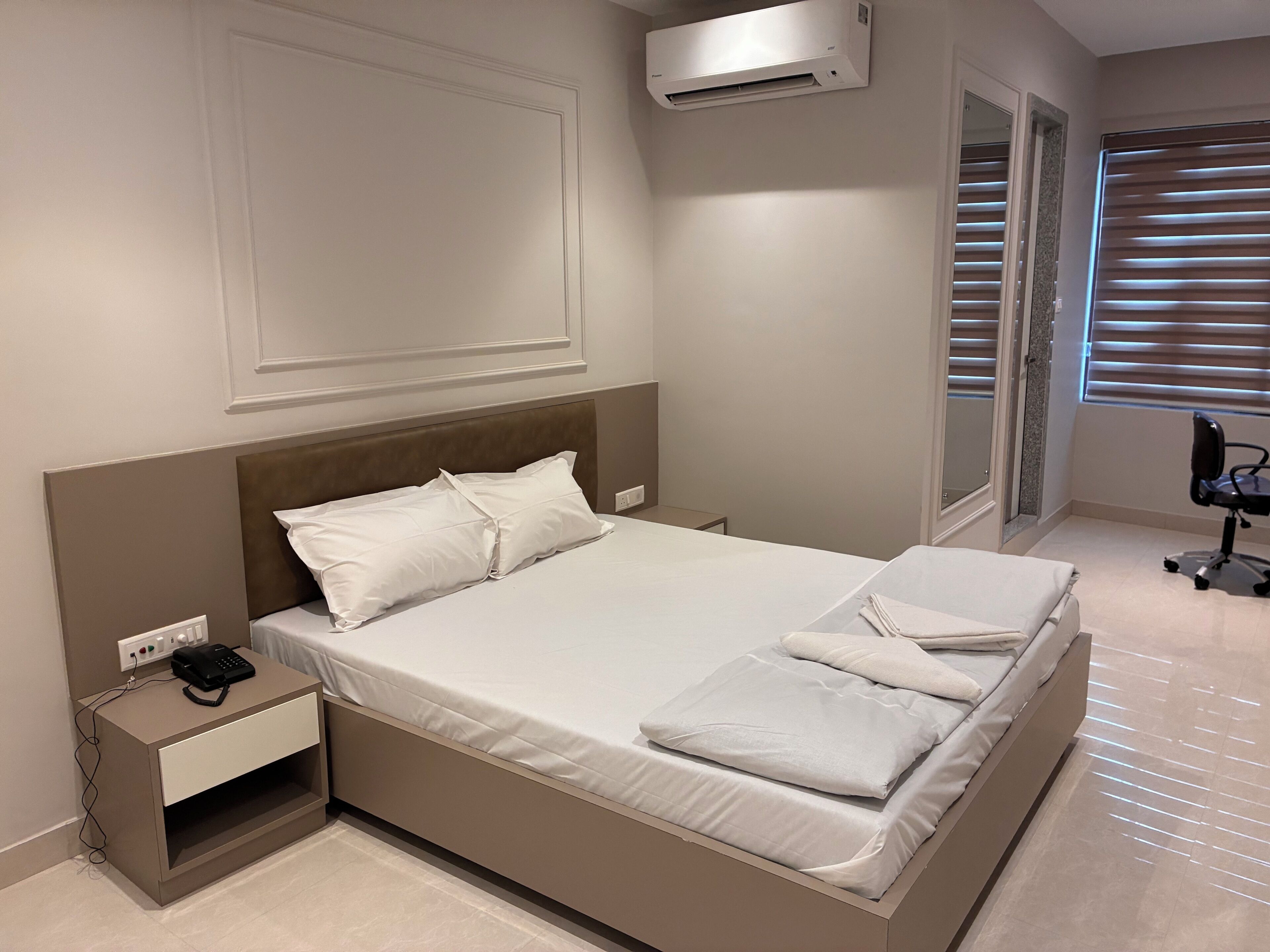 Standard Double Room, City View | Desk, laptop workspace, blackout curtains, soundproofing