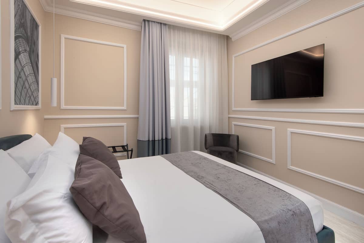 Chambre Double Luxe, vue ville | Literie de qualité supérieure, couette en duvet d'oie, surmatelas