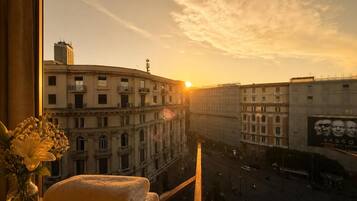 Luxury Double Room, City View | Interior