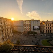 Naples Plaza Downtown